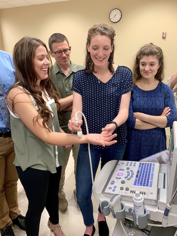 WSU Applebaum students practice ultrasound